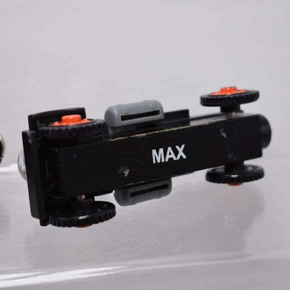 Max 15 and Monty 16 Truck Flatbed NO DUMP BIN Thomas & Friends Wooden Railway - Picture 11 of 11